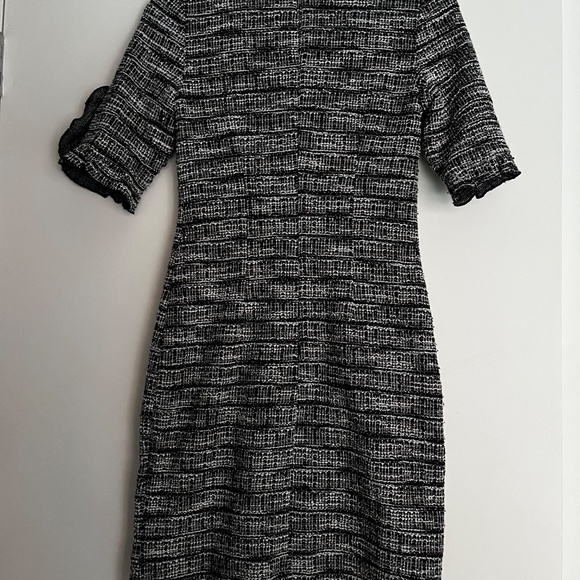 Dress Karl Lagerfeld - Picture 2 of 9